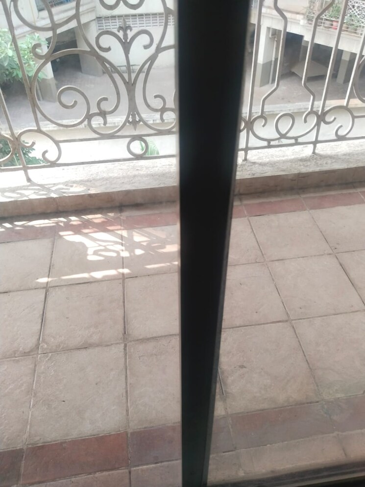 Balcony, tharwani-heritage 2 Bedroom 1000 Sq.Ft. Apartment In Kharghar Sector 7 Navi Mumbai 8949624