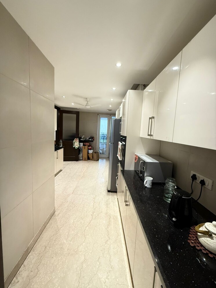 Kitchen, hauz khas enclave 4 Bedroom 2500 Sq.Ft. Builder Floor In Hauz Khas Enclave Delhi 8949660