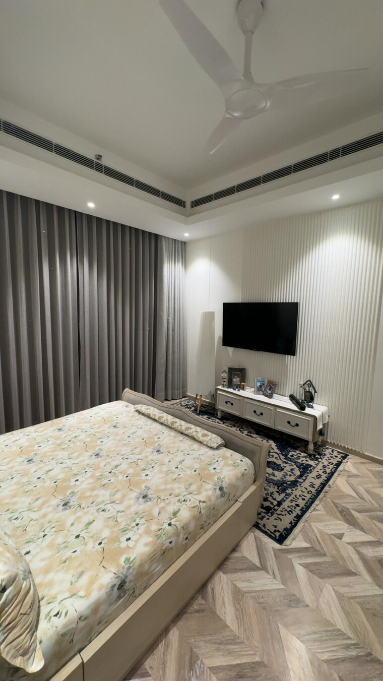 Bedroom, suncity-platinum-towers 4 Bedroom 4175 Sq.Ft. Apartment In Sector 28 Gurgaon 8949669