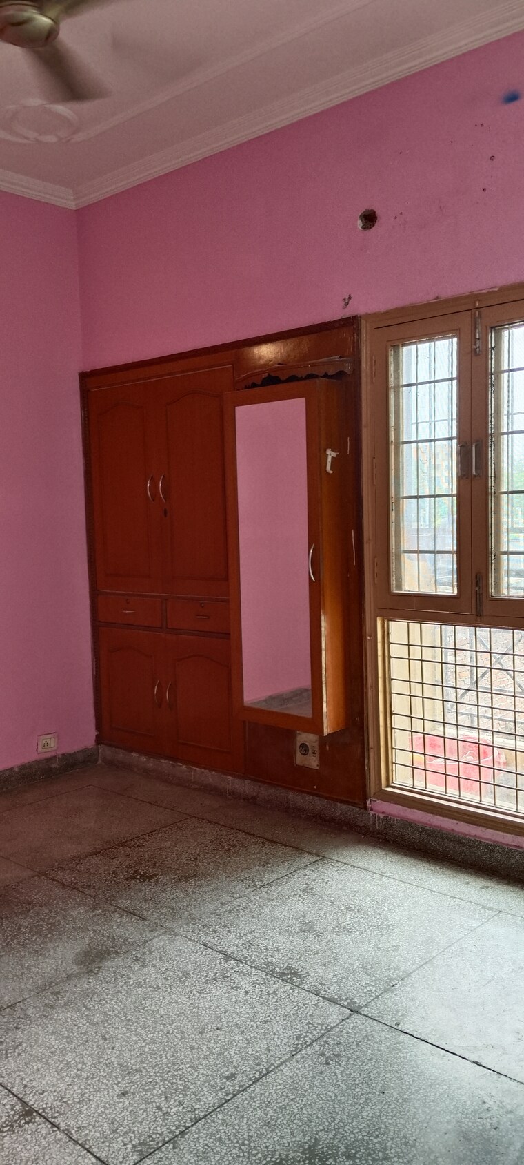 Room, ss-mayfield-gardens 2 Bedroom 1100 Sq.Ft. Builder Floor In Sector 51 Gurgaon 8949678