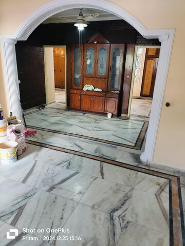 Bedroom in 3.5 BHK Apartment at Ashoka Group Housing Society, Sector 56 – for Rent
