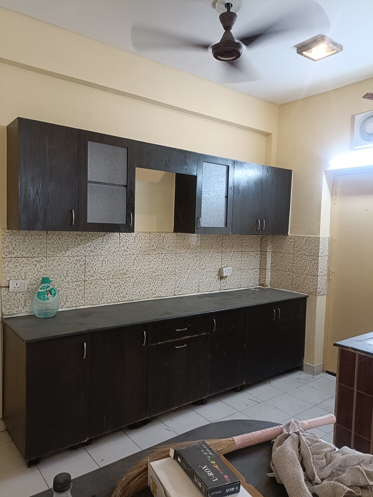 Kitchen, sector 57 3 Bedroom 1450 Sq.Ft. Builder Floor In Sector 57 Gurgaon 8949675
