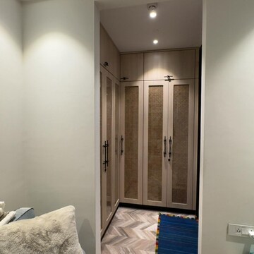 Building Lobby in 4 BHK Apartment at Suncity Platinum Towers, Maruti Vihar – for Sale