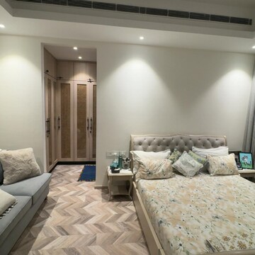 Bedroom in 4 BHK Apartment at Suncity Platinum Towers, Maruti Vihar – for Sale