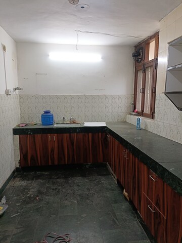 Kitchen in 2 BHK Apartment at Ansal Sushant Apartments, Sushant Lok I – for Rent