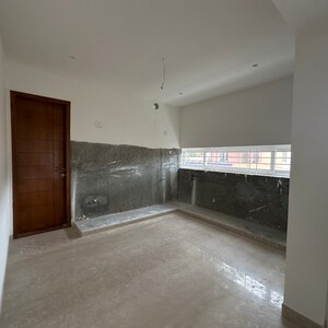 Room in 4 BHK Apartment at Padmanabha Nagar – for Sale