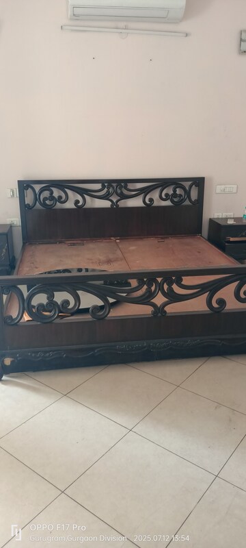 Bedroom in 4 BHK Apartment at Sahara Grace Gurgaon, Sector 28 – for Rent