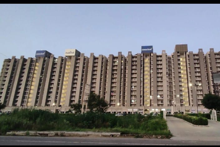 2 BHK Apartment For Sale in Conscient Habitat