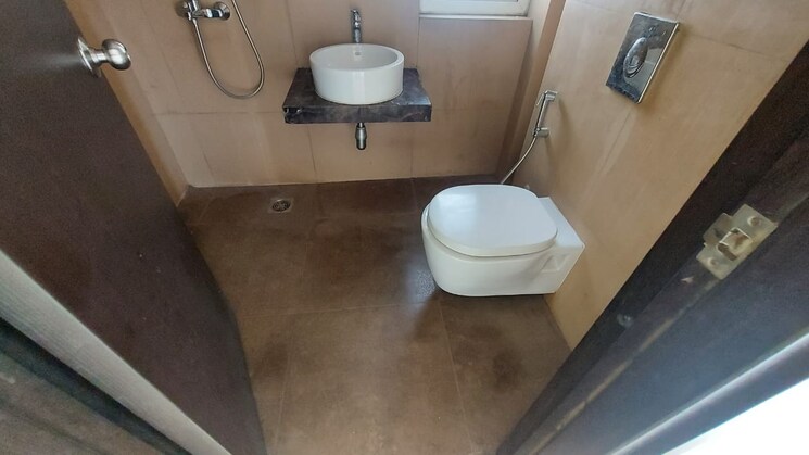 Bathroom, mahindra-vivante 3 Bedroom 1189 Sq.Ft. Apartment In Andheri East Mumbai 8949718