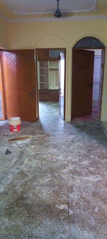Living Room in 1.5 BHK Apartment at Ip Extension – for Rent