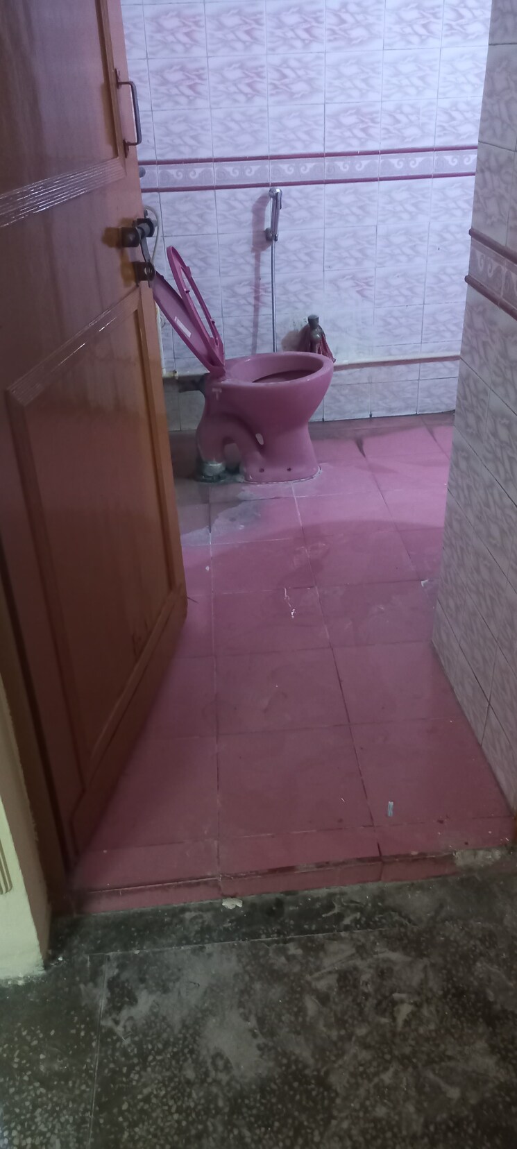 Attached Bathroom, ip extension 1.5 Bedroom 750 Sq.Ft. Apartment In Ip Extension Delhi 8949731