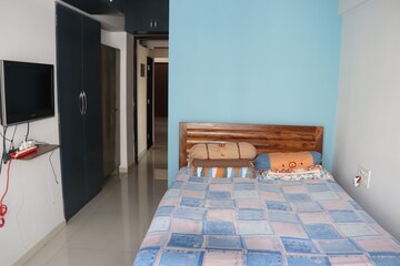 Master Bedroom in 2 BHK Apartment at Mira Road East – for Sale