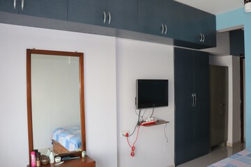 Furnished Amenities in 2 BHK Apartment at Mira Road East – for Sale