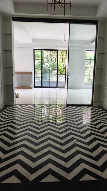 Bedroom in 3 BHK Builder Floor at Boutique Residential Apartments C-253, Defence Colony – for Rent