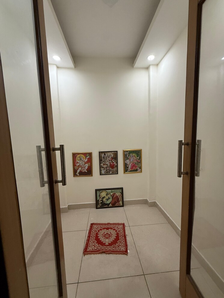 undefined, green fields colony 4 Bedroom 3050 Sq.Ft. Builder Floor In Green Fields Colony Faridabad 8949811