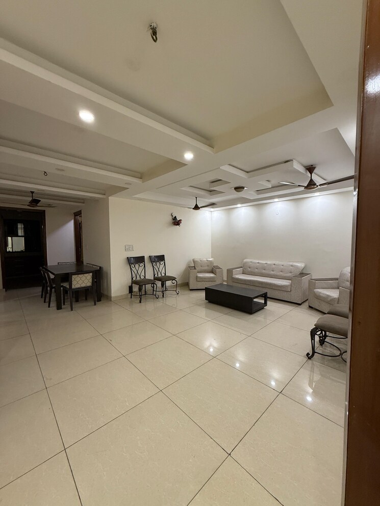 Living Room, green fields colony 4 Bedroom 3050 Sq.Ft. Builder Floor In Green Fields Colony Faridabad 8949811