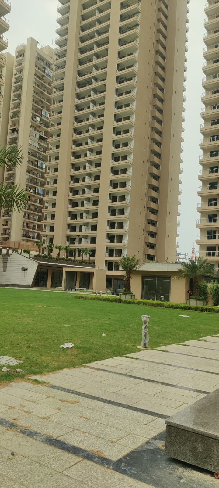 3 BHK 1245 Sq.Ft. Apartment in Nirala World Estate I