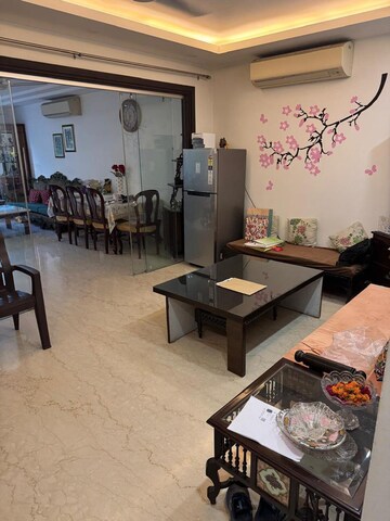 Master Bedroom in 4 BHK Builder Floor at East Of Kailash – for Rent