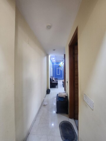 Building Lobby in 2 BHK Builder Floor at Palm Residency Chhatarpur, Chattarpur – for Rent
