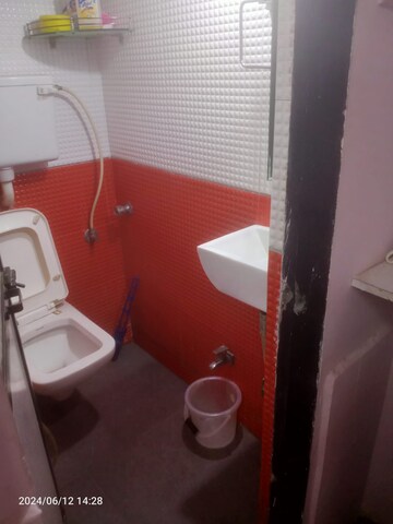 Bathroom in 2 BHK Apartment at L&T Seawoods Residences Phase 2, Seawoods – for Rent