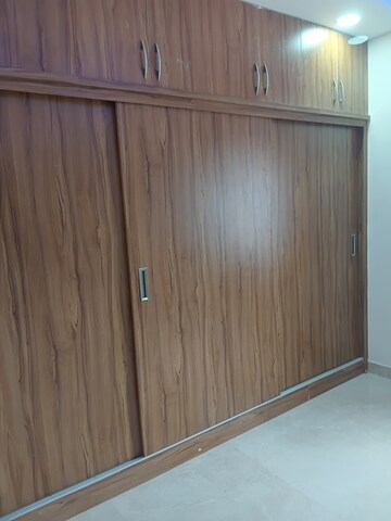 Room in 3 BHK Apartment at Manikonda – for Rent