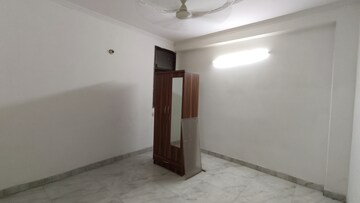 Room in 2 BHK Builder Floor at Saket – for Rent