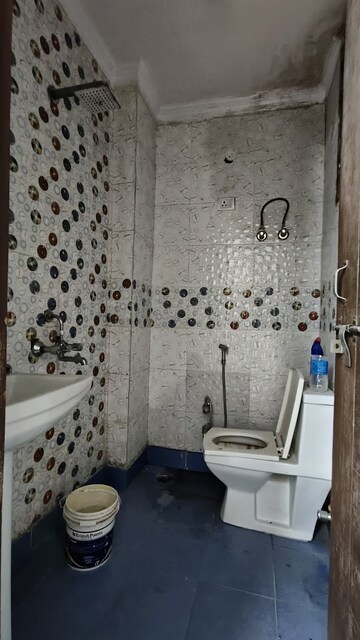 Bathroom in 2 BHK Builder Floor at Saket – for Rent