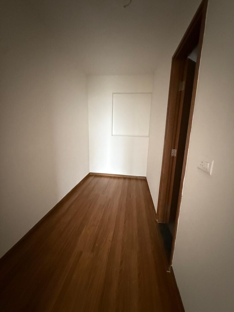 Room, godrej-woods 3 Bedroom 2088 Sq.Ft. Apartment In Sector 43 Noida 8949897