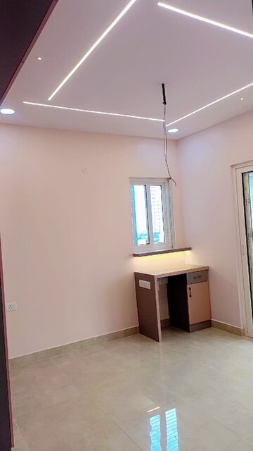 Room in 3 BHK Apartment at Candeur 40, Miyapur – for Rent