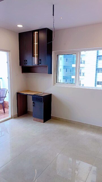 Room in 3 BHK Apartment at Candeur 40, Miyapur – for Rent