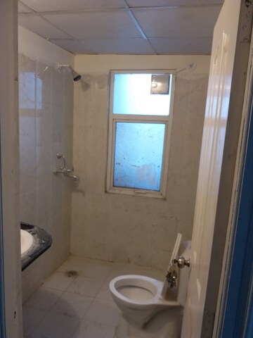 Master Bedroom in 3 BHK Apartment at Mapsko Paradise, Sector 83 – for Rent