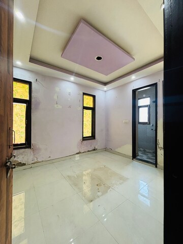 Bedroom in 2 BHK Builder Floor at Dwarka Mor – for Rent
