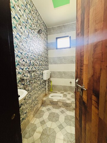 Bathroom in 2 BHK Builder Floor at Dwarka Mor – for Rent