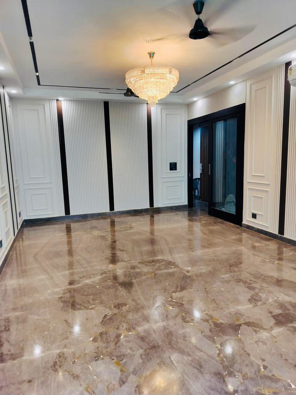 3 BHK + Servant Room Builder Floor For Rent in Saket