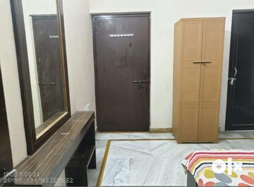 Bedroom in 2 BHK Independent House at Jankipuram – for Rent