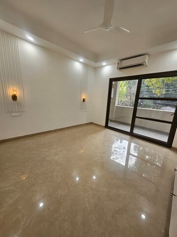 3 BHK Builder Floor For Rent in Saket