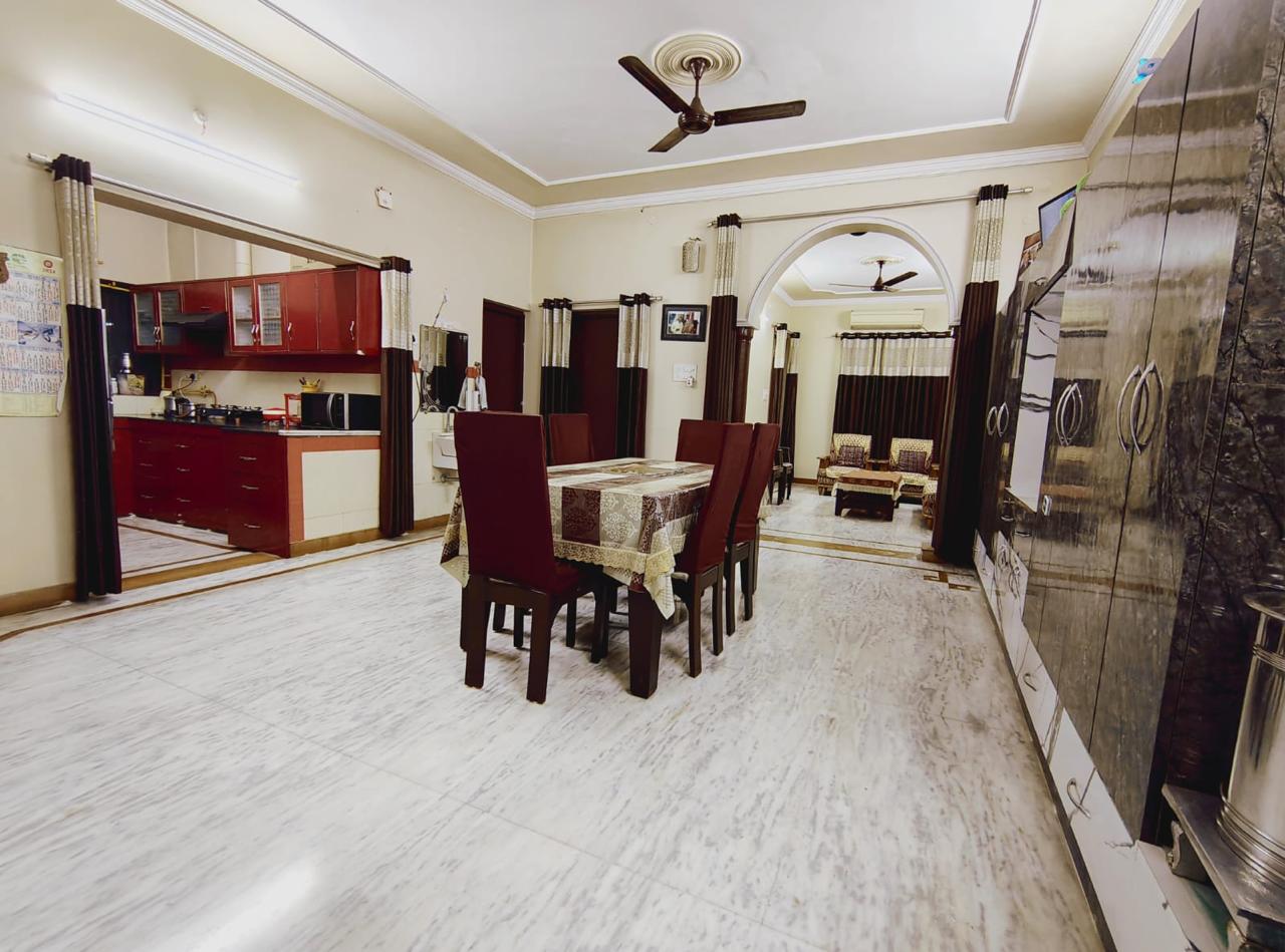 2.5 BHK + Pooja Room,Servant Room,Study Room,Extra Room Independent House For Rent in 2bhk Furnished Singal Sto