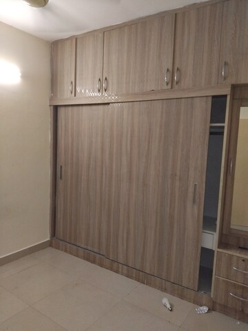 Room in 2 BHK Apartment at Conscient Habitat 78, Sector 78 – for Rent