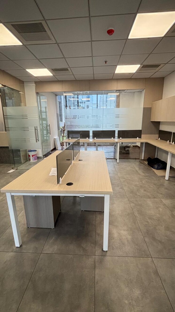 Team Area, urbtech-trade-centre Commercial Office Space 1600 Sq.Ft. In Sector 132 Noida 8949981