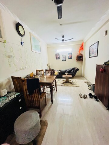 Living Room in 2 BHK Builder Floor at Sector 40 – for Rent