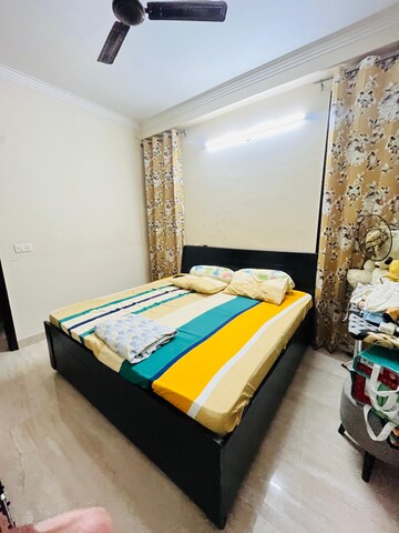 Bedroom in 2 BHK Builder Floor at Sector 40 – for Rent
