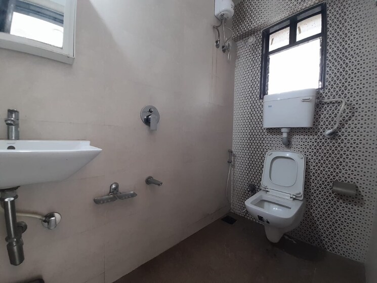 Bathroom, bhoomi-samarth 2 Bedroom 664 Sq.Ft. Apartment In Goregaon East Mumbai 8950006
