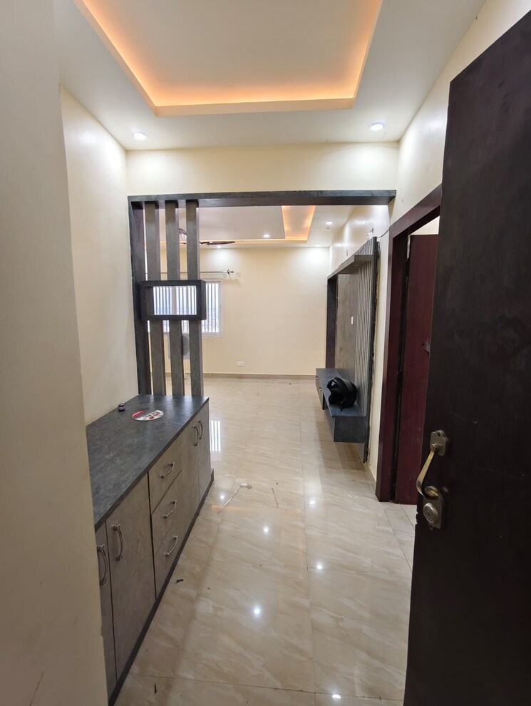 undefined, gomti nagar 4 Bedroom 1850 Sq.Ft. Apartment In Gomti Nagar Lucknow 8950014