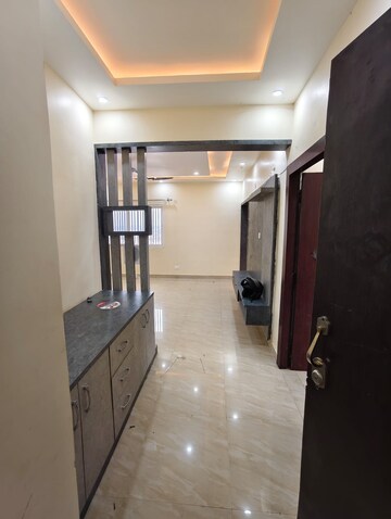 Building Lobby in 3.5 BHK Apartment at LDA Parijaat Apartments, Faizabad Road – for Rent