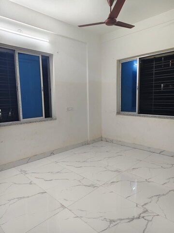 Room in 2 BHK Apartment at Rajarhat Residency, Rajarhat – for Rent