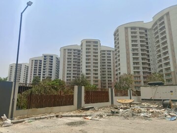 3.5 BHK Apartment For Sale in Rishita Mulberry Heights, Sushant Golf City