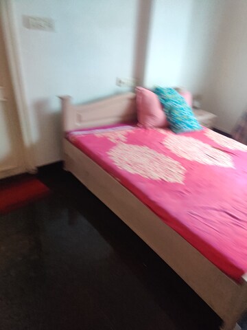 Furnished Amenities in 2 BHK Apartment at Ankur Building, Malad West – for Rent