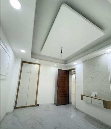 Building Lobby in 2 BHK Builder Floor at Sector 23 – for Sale