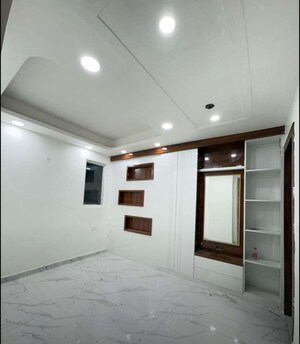 Room in 3 BHK Villa at Sector 10 – for Sale