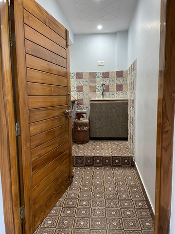 Balcony in 1.5 BHK Apartment at Ashiyana – for Rent